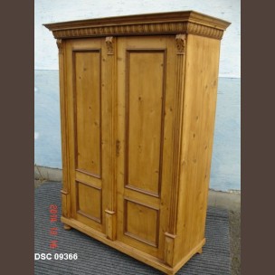 Pine armoire / original old piece, finished condition