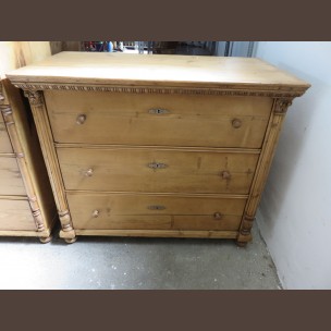 Pine 3-drawer Chest of Drawers / original piece / waxfinished condition